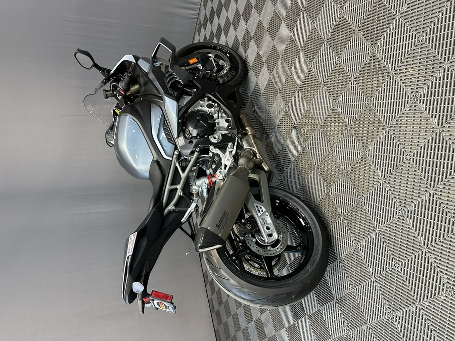 2026 BMW S 1000 R