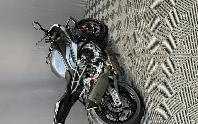2026 BMW S 1000 R