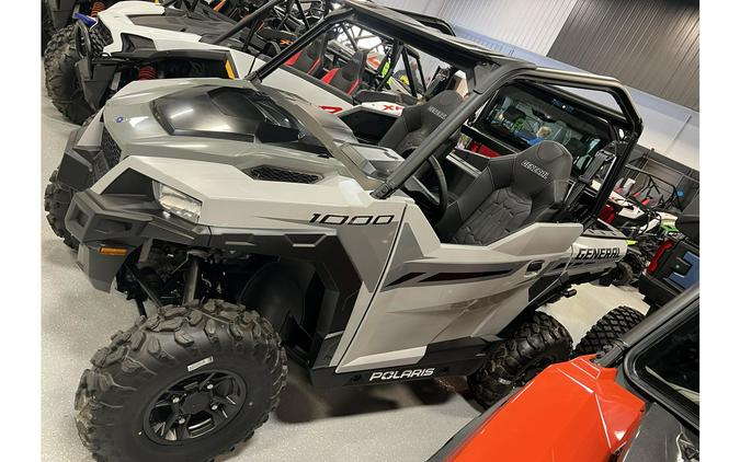 2024 Polaris Industries GENERAL 1000 SPORT