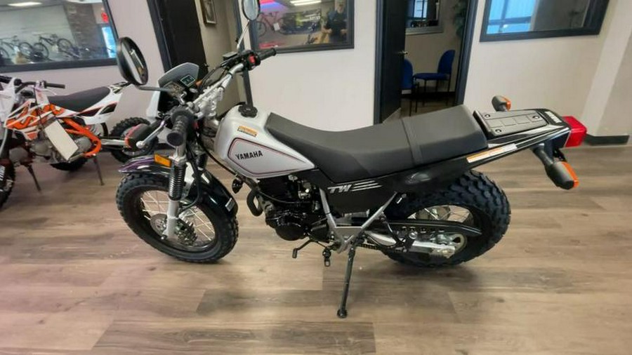 2025 Yamaha TW200S1