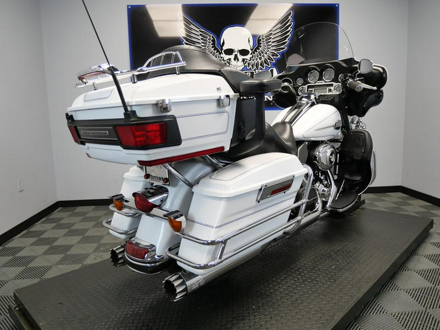 2013 Harley-Davidson® FLHTCU - Electra Glide® Ultra Classic®
