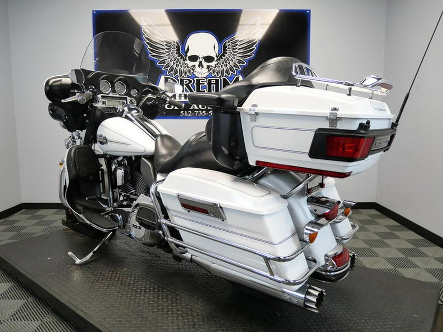 2013 Harley-Davidson® FLHTCU - Electra Glide® Ultra Classic®