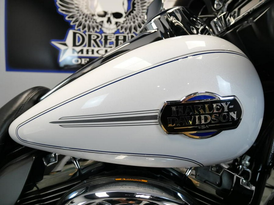 2013 Harley-Davidson® FLHTCU - Electra Glide® Ultra Classic®