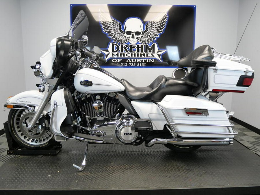2013 Harley-Davidson® FLHTCU - Electra Glide® Ultra Classic®
