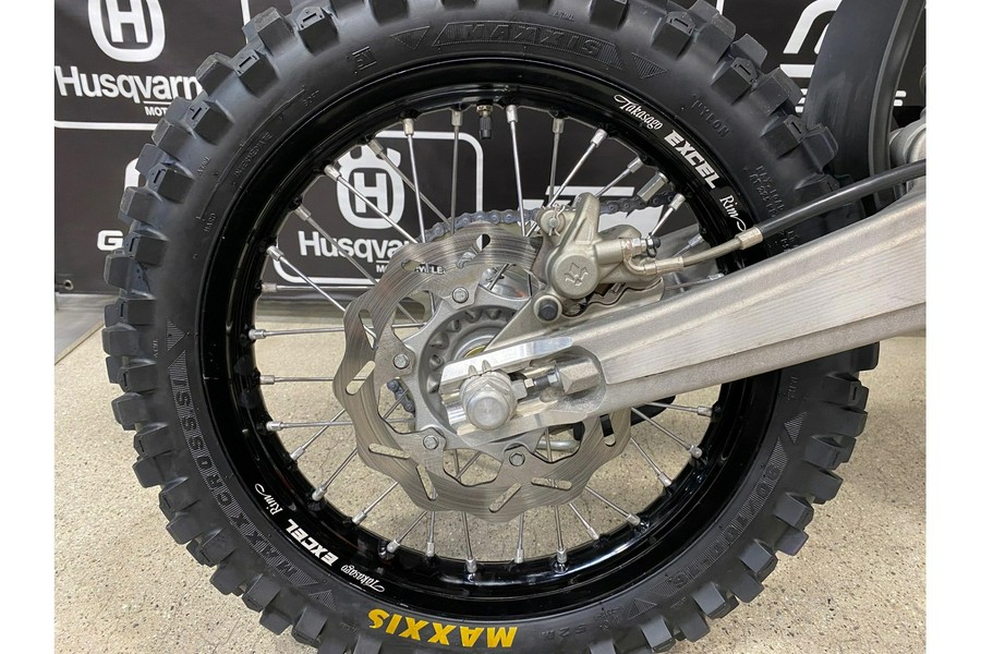 2022 Husqvarna Motorcycles TC 85 19/16