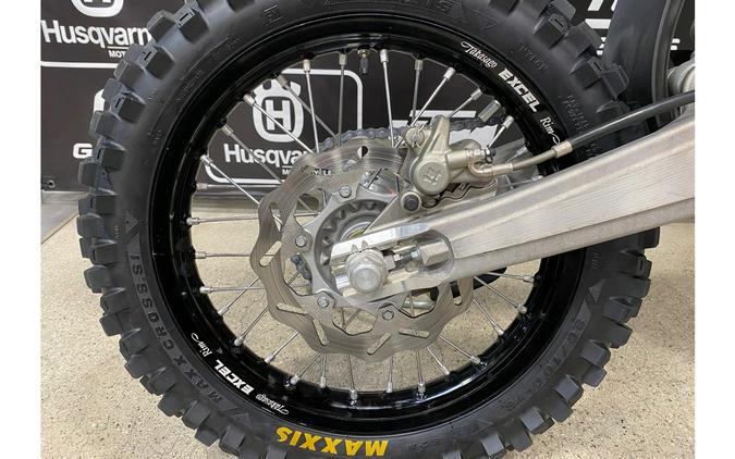 2022 Husqvarna Motorcycles TC 85 19/16