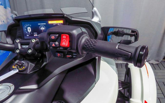 2026 Can-Am Spyder F3 Limited Platine
