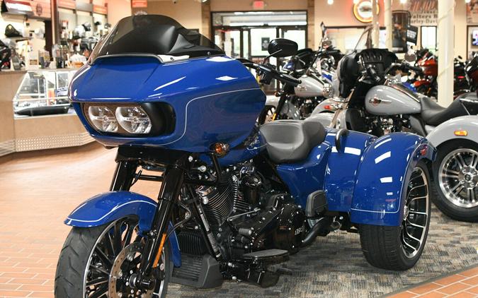 FLTRT 2023 Road Glide 3