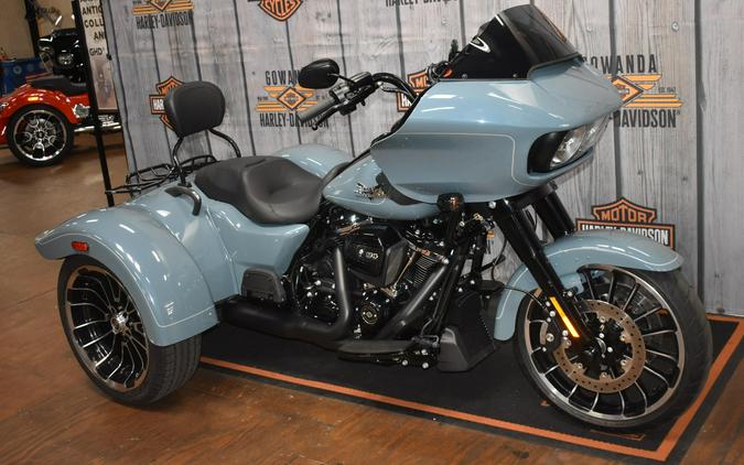 FLTRT 2024 Road Glide 3