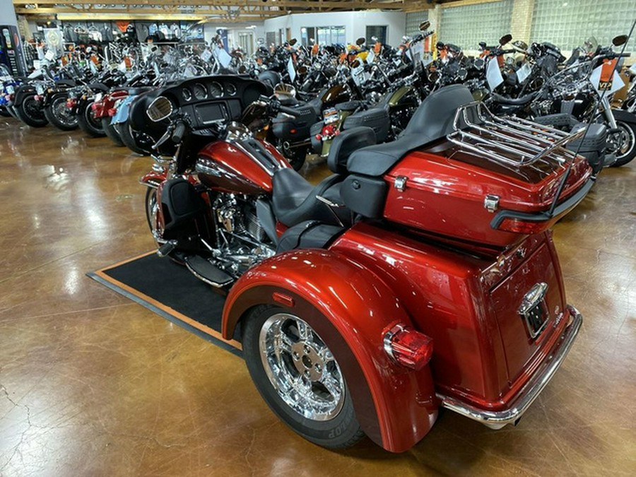 2018 Harley-Davidson Trike FLHTCUTG - Tri Glide Ultra