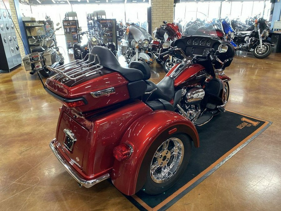 2018 Harley-Davidson Trike FLHTCUTG - Tri Glide Ultra