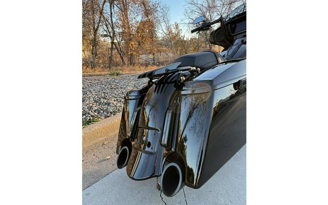 2025 Harley-Davidson® Street Glide® Base