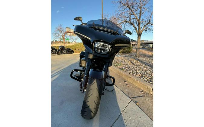 2025 Harley-Davidson® Street Glide® Base