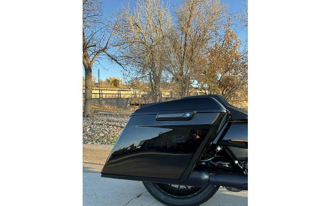 2025 Harley-Davidson® Street Glide® Base