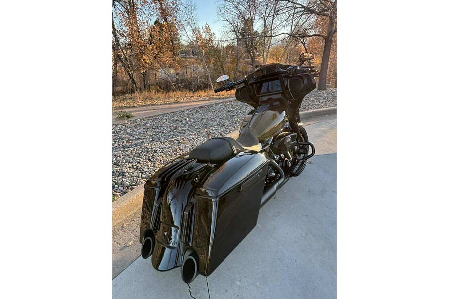 2025 Harley-Davidson® Street Glide® Base