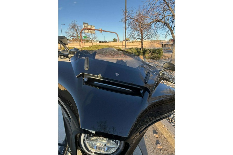 2025 Harley-Davidson® Street Glide® Base