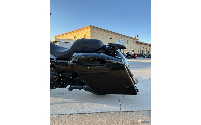 2025 Harley-Davidson® Street Glide® Base