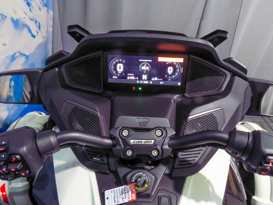 2026 Can-Am Spyder RT