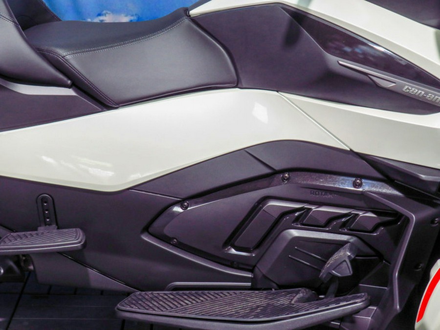 2026 Can-Am Spyder RT