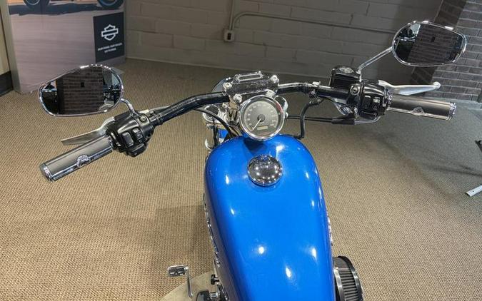 2002 Harley-Davidson® XL1200C - Sportster® Custom 1200C