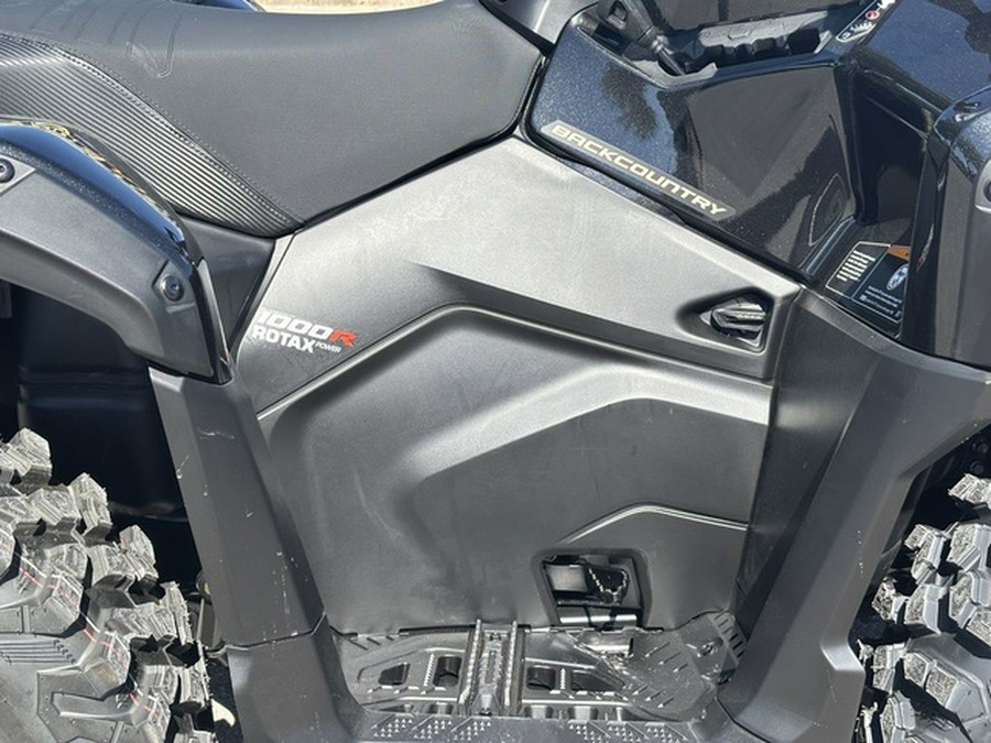 2027 Can-Am Outlander Backcountry 7.6 In.