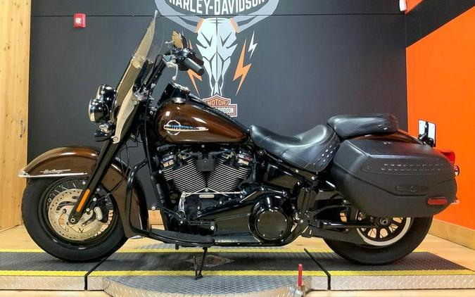 2019 Harley-Davidson® FLHC - Softail® Heritage Classic