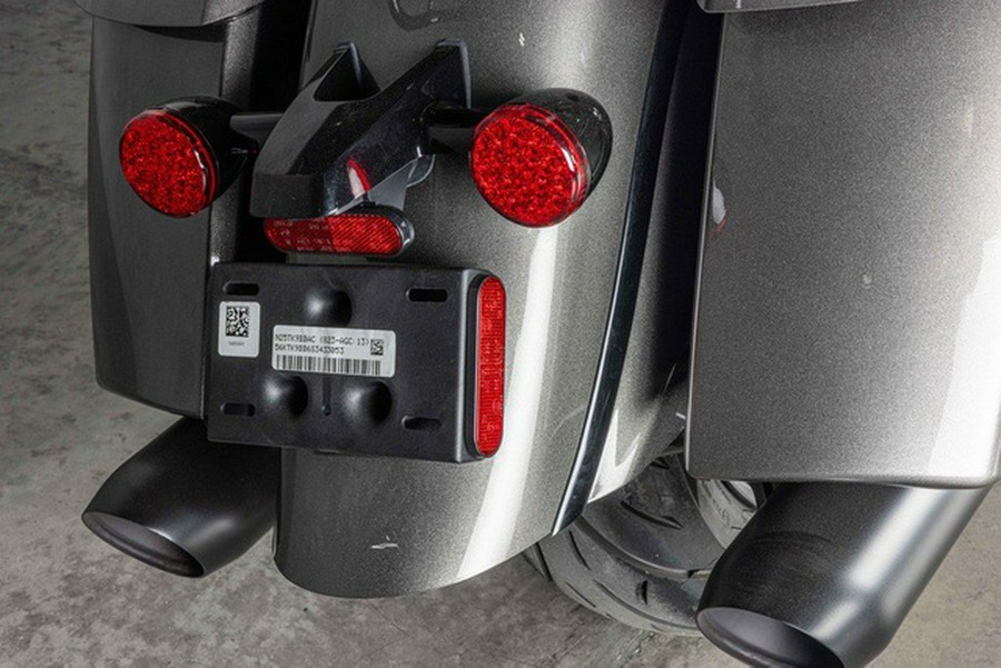 2025 Indian Roadmaster Dark Horse W/Powerband Audio Heavy Me