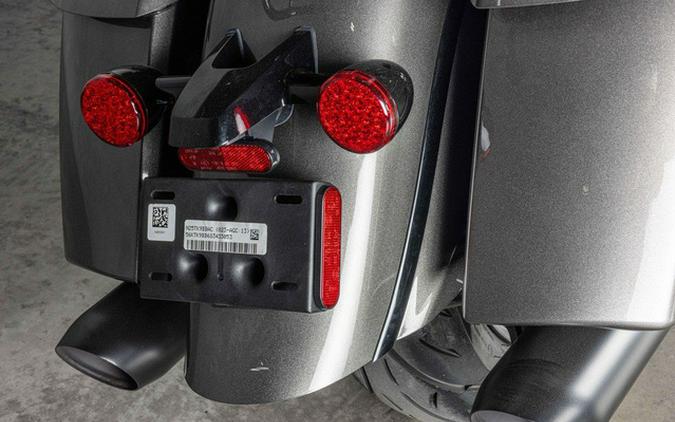 2025 Indian Roadmaster Dark Horse W/Powerband Audio Heavy Me