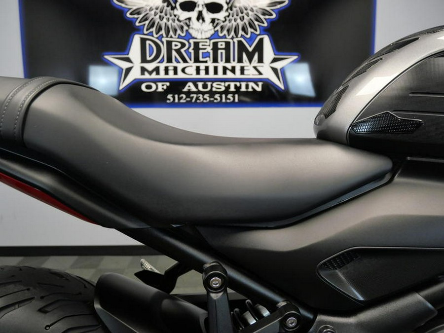 2022 Triumph Trident 660 Silver Ice Diablo Red