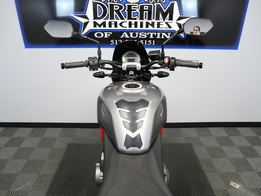 2022 Triumph Trident 660 Silver Ice Diablo Red