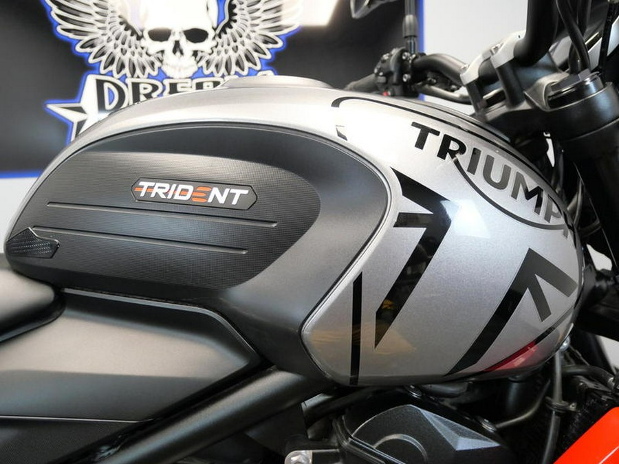 2022 Triumph Trident 660 Silver Ice Diablo Red