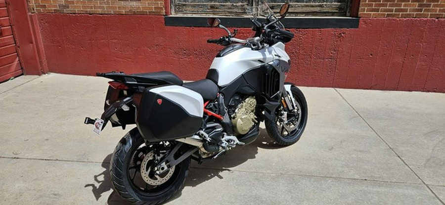 2026 Ducati Multistrada V4 S Travel & Radar Arctic White