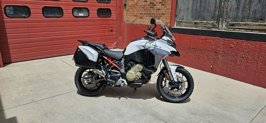 2026 Ducati Multistrada V4 S Travel & Radar Arctic White