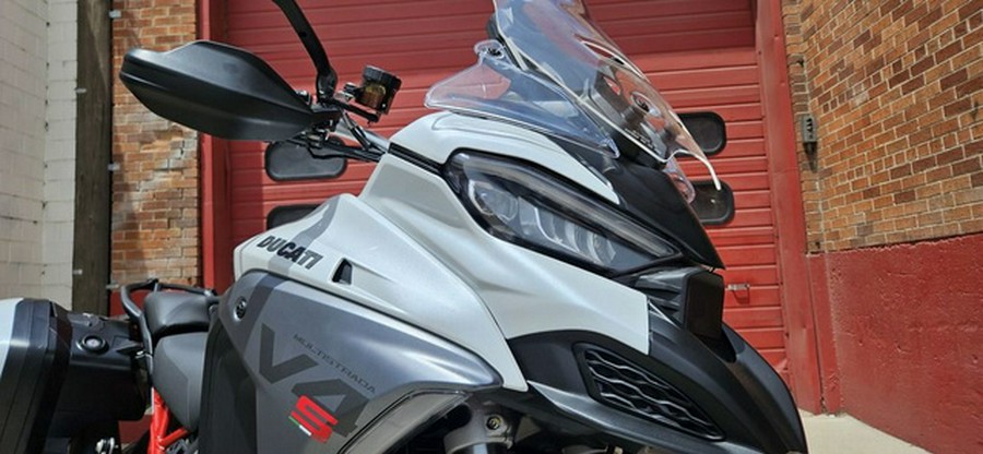 2026 Ducati Multistrada V4 S Travel & Radar Arctic White