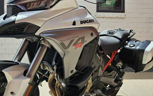 2026 Ducati Multistrada V4 S Travel & Radar Arctic White