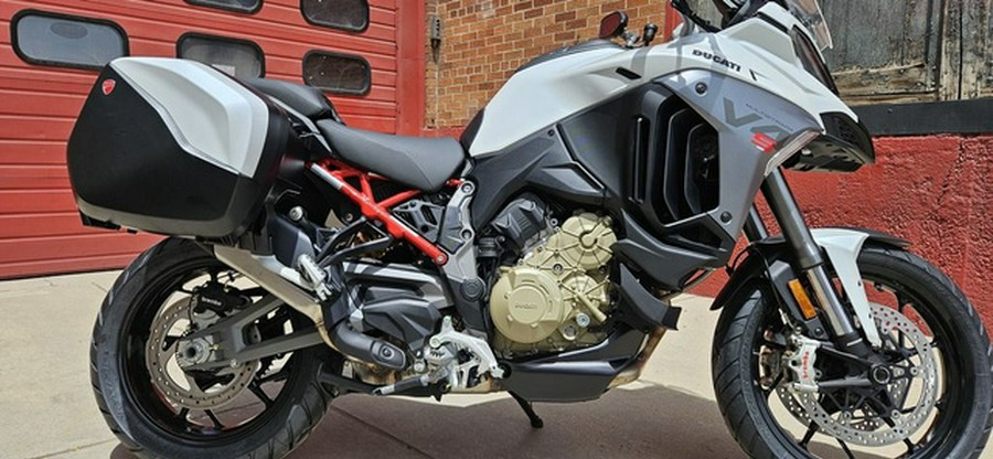 2026 Ducati Multistrada V4 S Travel & Radar Arctic White