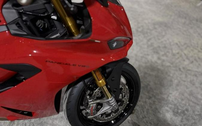 2025 Ducati Panigale V2 S