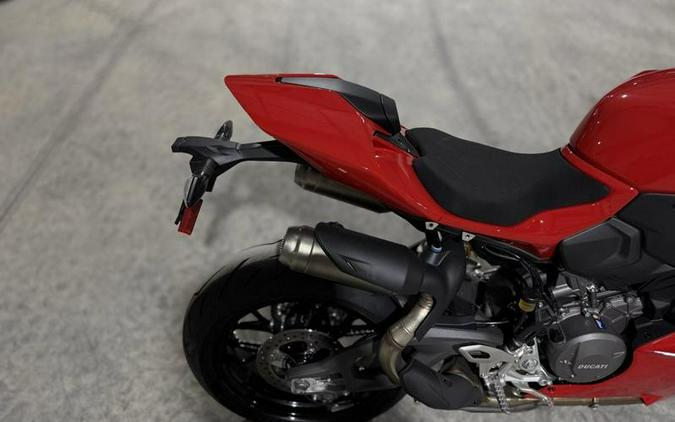 2025 Ducati Panigale V2 S