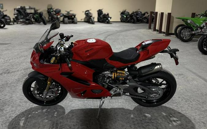2025 Ducati Panigale V2 S