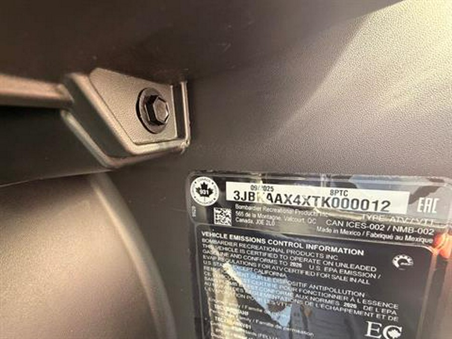 2026 Can-Am Defender MAX X MR HD11 With Half-Doors