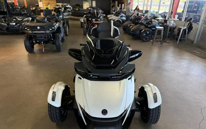 2026 Can-Am® Spyder RT Sea-to-Sky