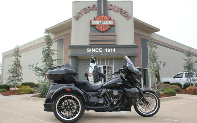 2026 Harley-Davidson Street Glide 3 Limited Vivid Black Black Trim