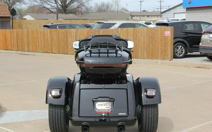 2026 Harley-Davidson Street Glide 3 Limited Vivid Black Black Trim