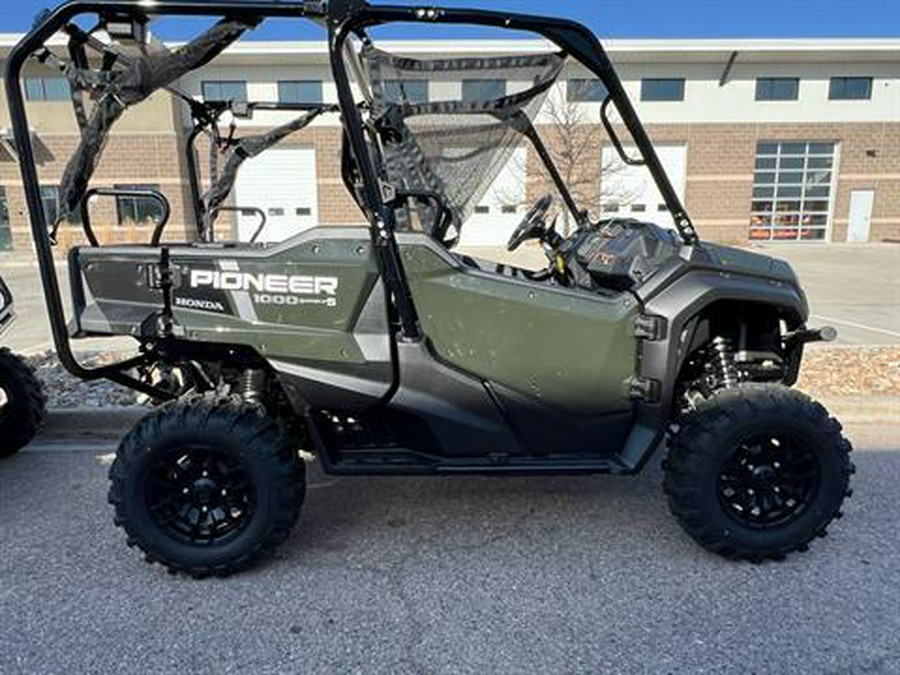 2024 Honda Pioneer 1000-5 Deluxe