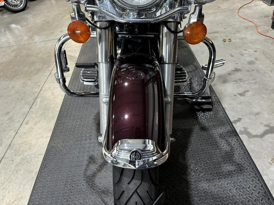 2006 Harley-Davidson® FLHRCI - Road King® Classic