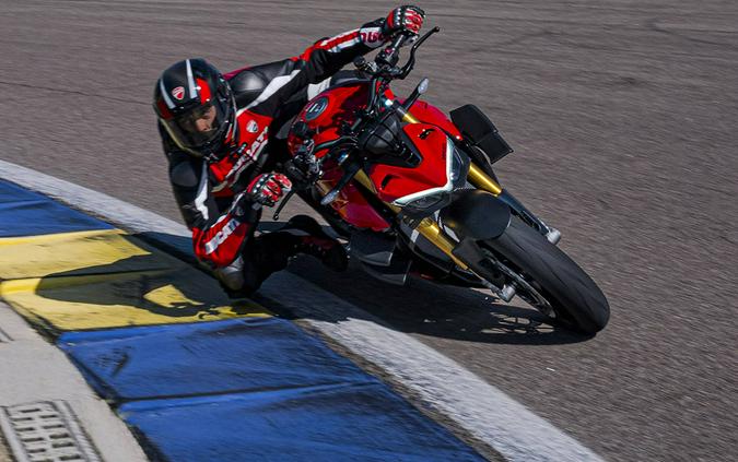 2023 Ducati Streetfighter V4 S