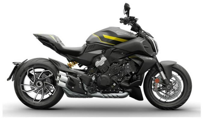 2026 Ducati Diavel V4 Black Roadster