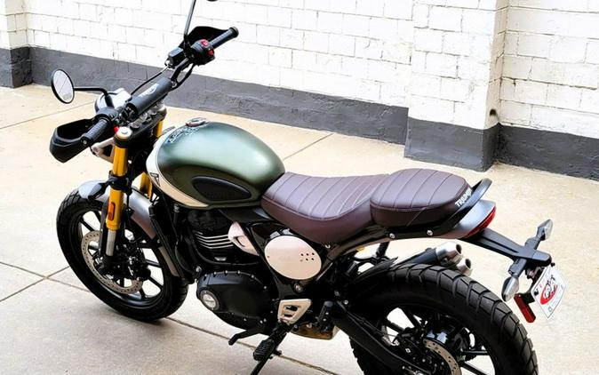 2024 Triumph Scrambler 400 X Matte Khaki Green / Fusion White