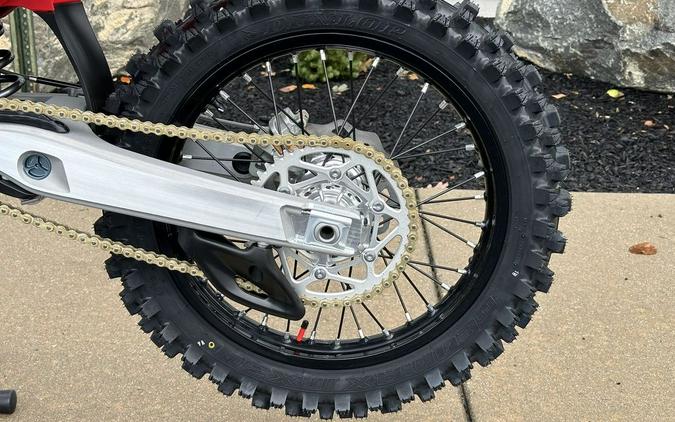 2025 Stark VARG Alpha 19"_80HP