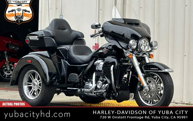 2022 Harley-Davidson Tri-Glide Ultra FLHTCUTG
